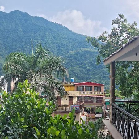 Praana Wellness Resort By Around Stays Rishīkesh Exteriör bild