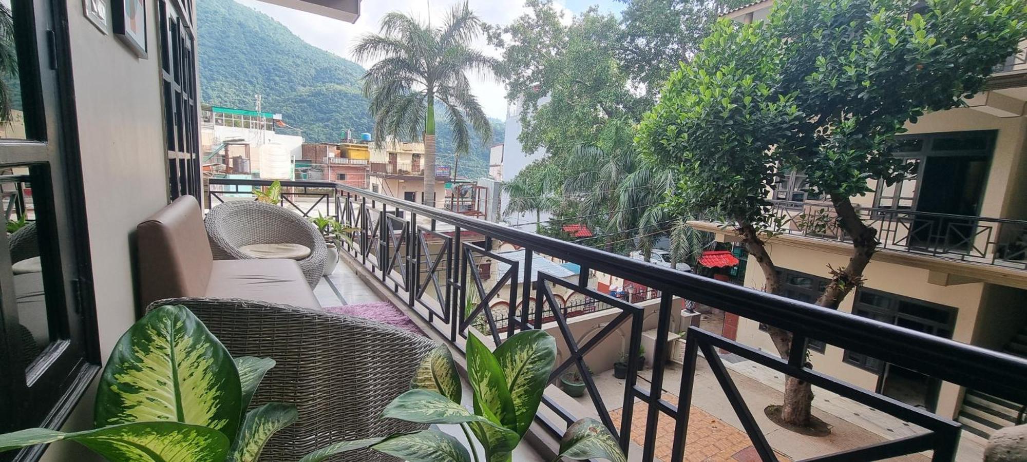 Praana Wellness Resort By Around Stays Rishīkesh Exteriör bild