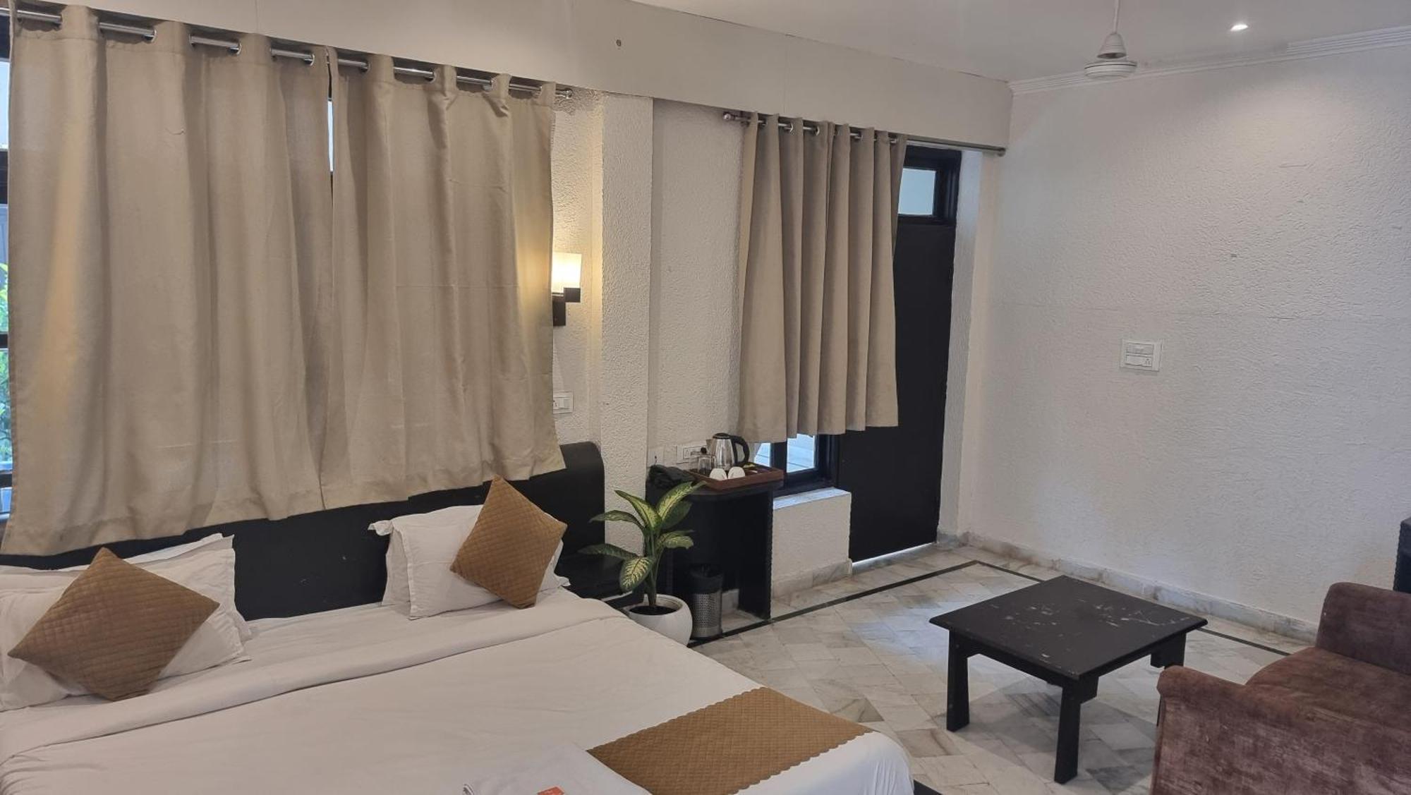 Praana Wellness Resort By Around Stays Rishīkesh Exteriör bild