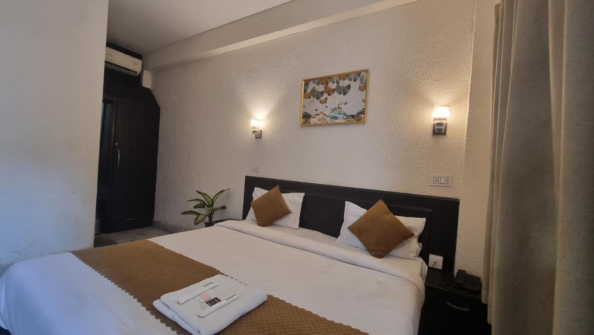 Praana Wellness Resort By Around Stays Rishīkesh Exteriör bild