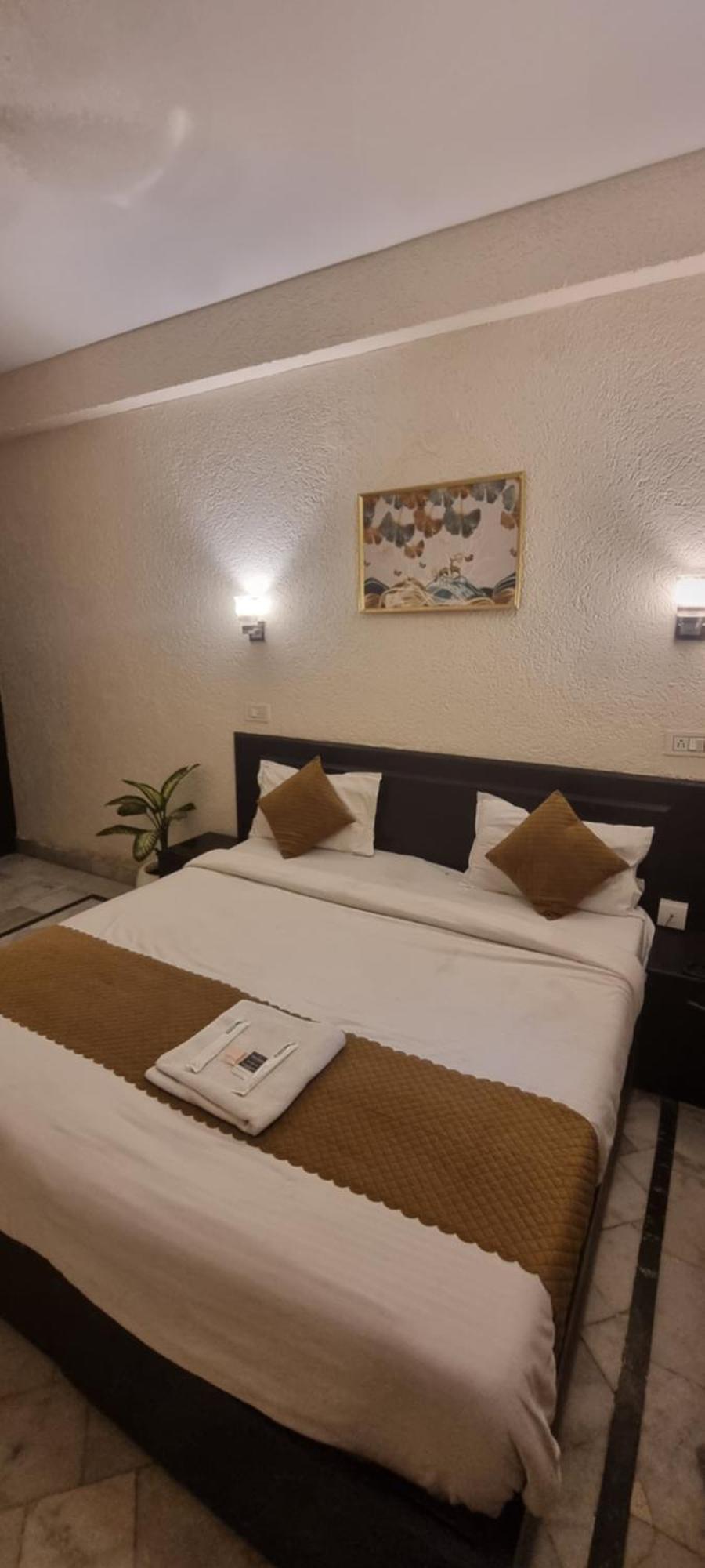 Praana Wellness Resort By Around Stays Rishīkesh Exteriör bild