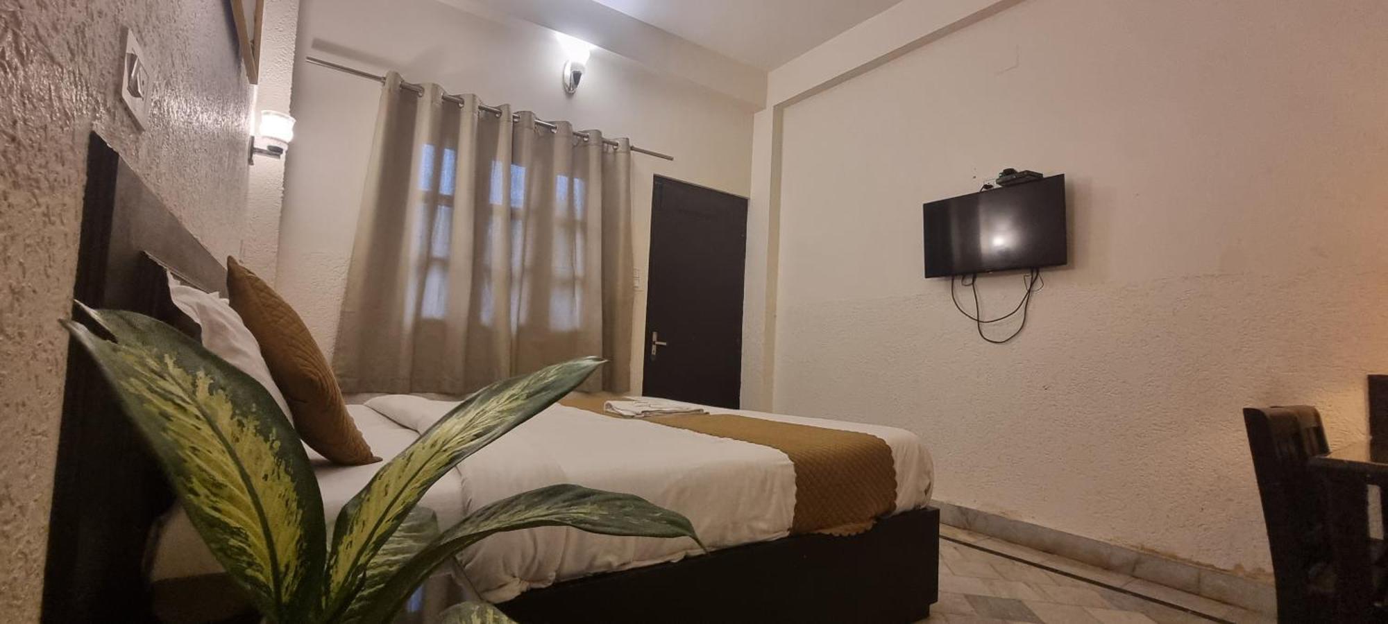 Praana Wellness Resort By Around Stays Rishīkesh Exteriör bild