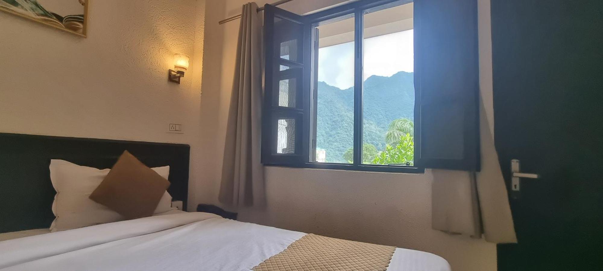 Praana Wellness Resort By Around Stays Rishīkesh Exteriör bild